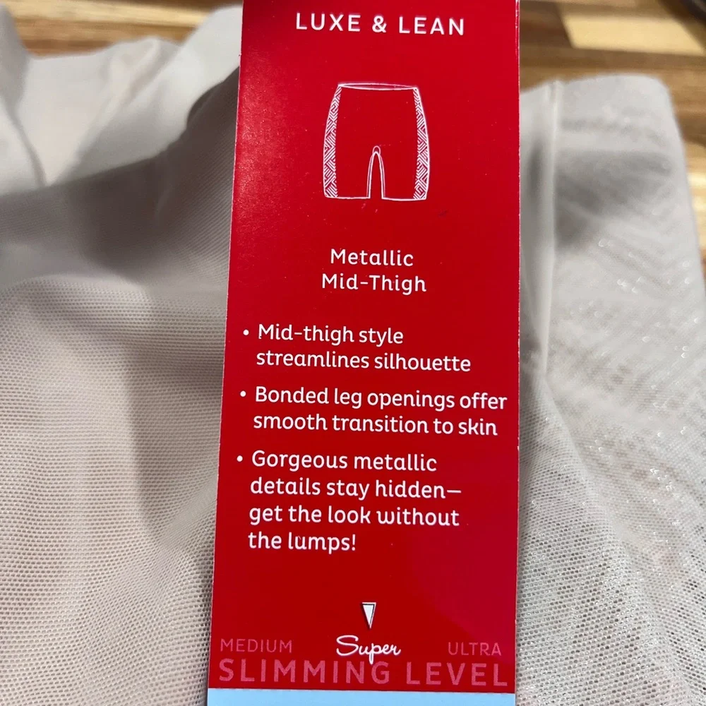 SPANX Assets Luxe & Lean Mid Thigh Shaper Shorts Rose Dust Pink M NWT Style 2524